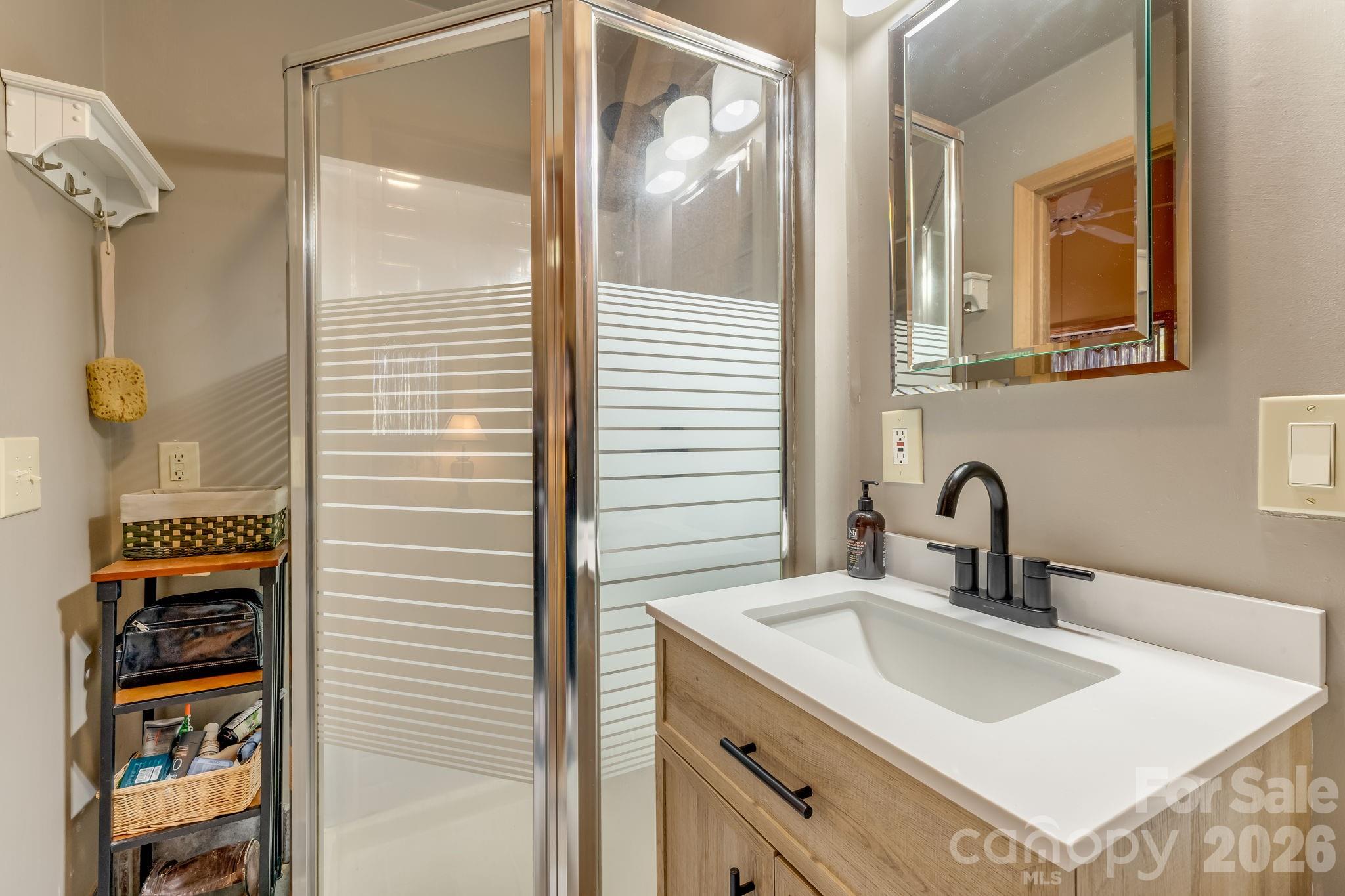 Wonderwood Mountain - Residential