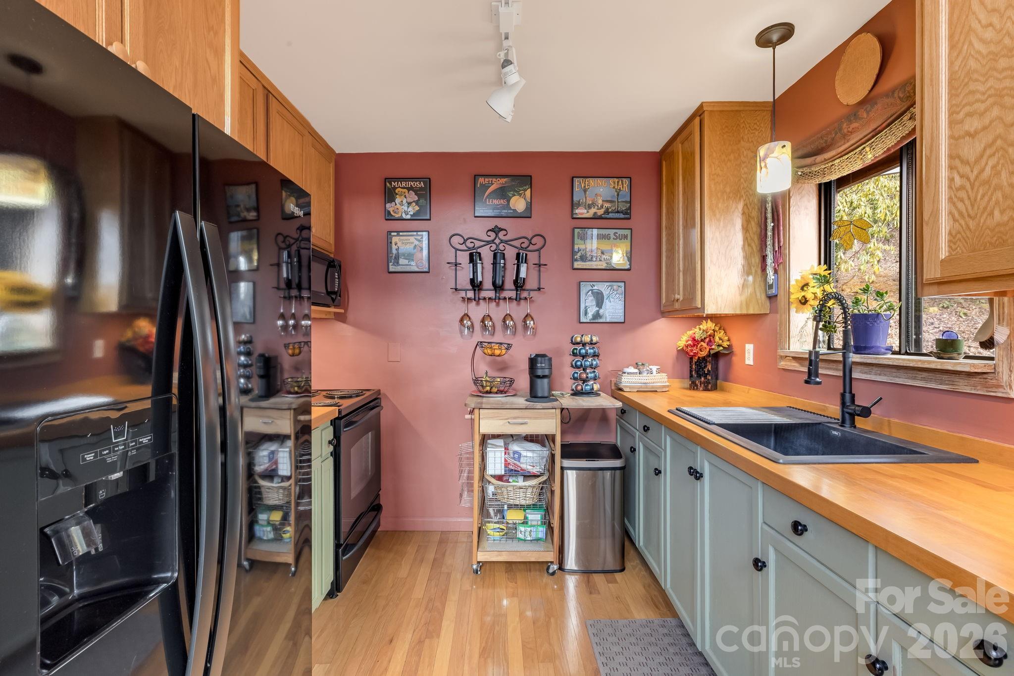 Wonderwood Mountain - Residential