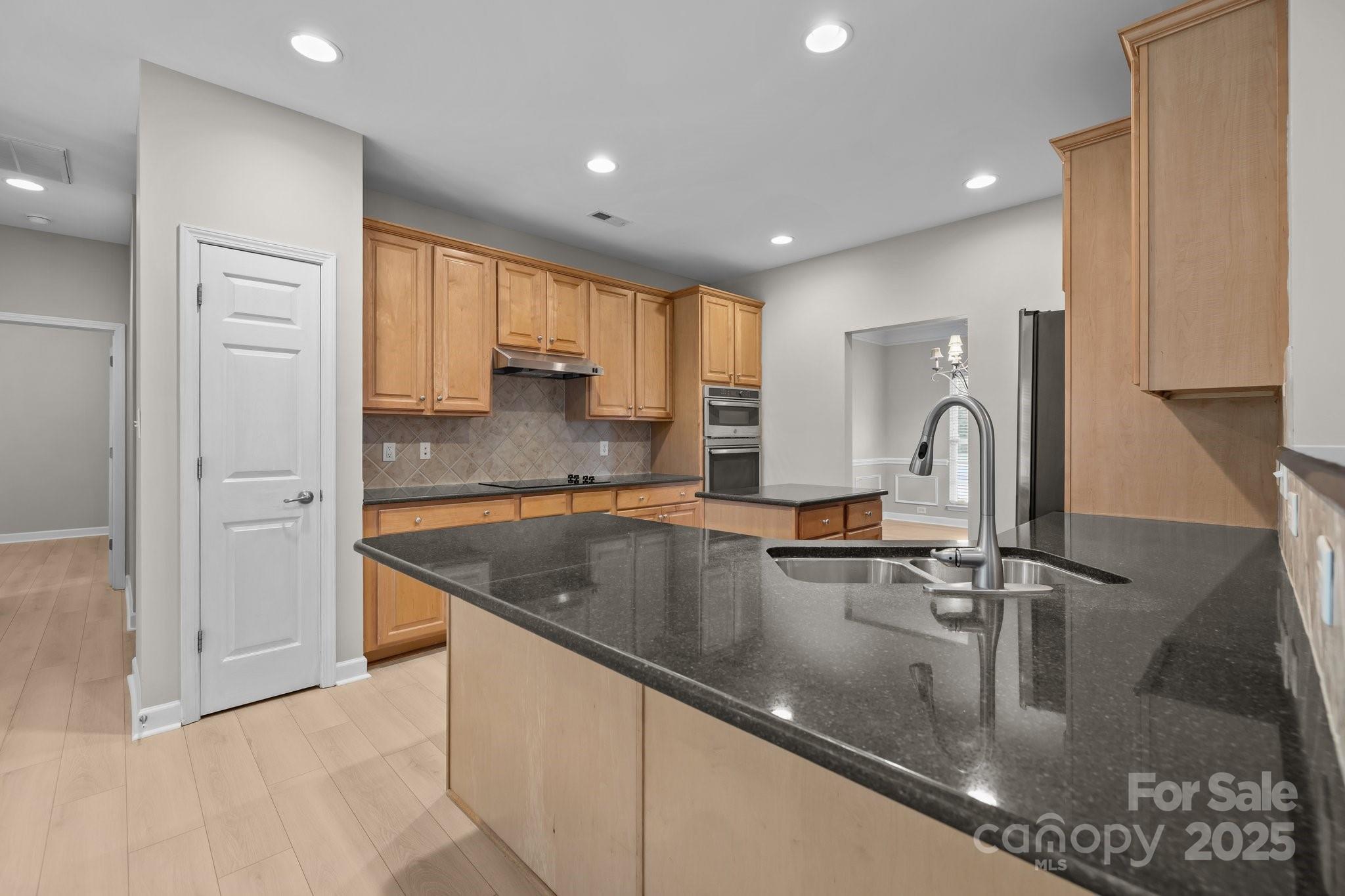 Demere - Residential