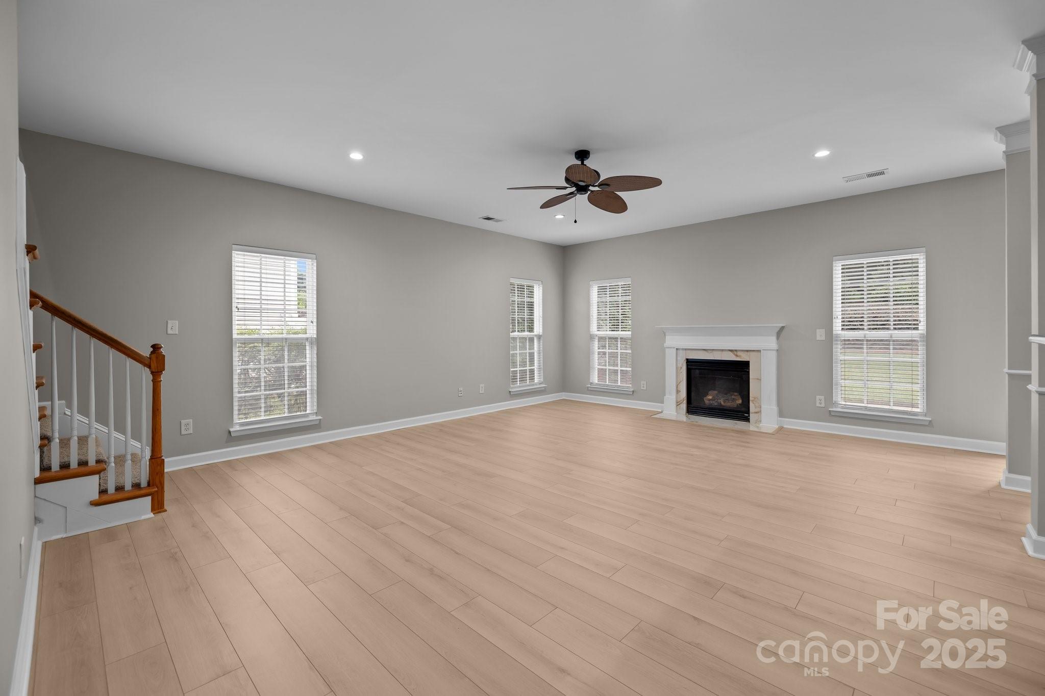 Demere - Residential