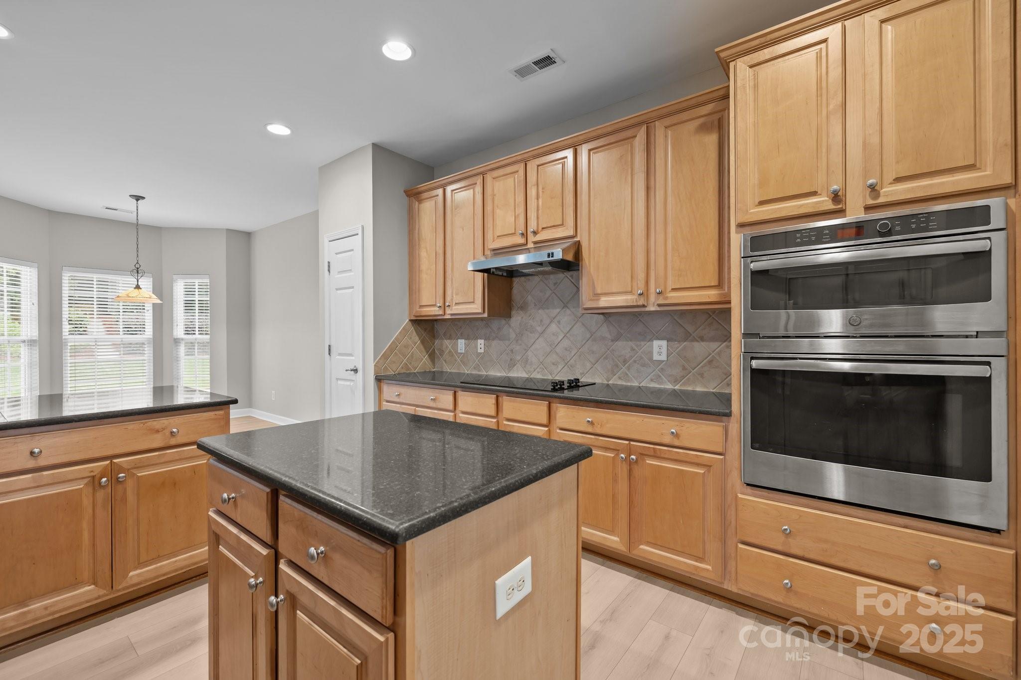 Demere - Residential