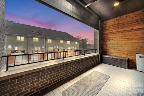 3018 Kalex Court Charlotte NC 28204