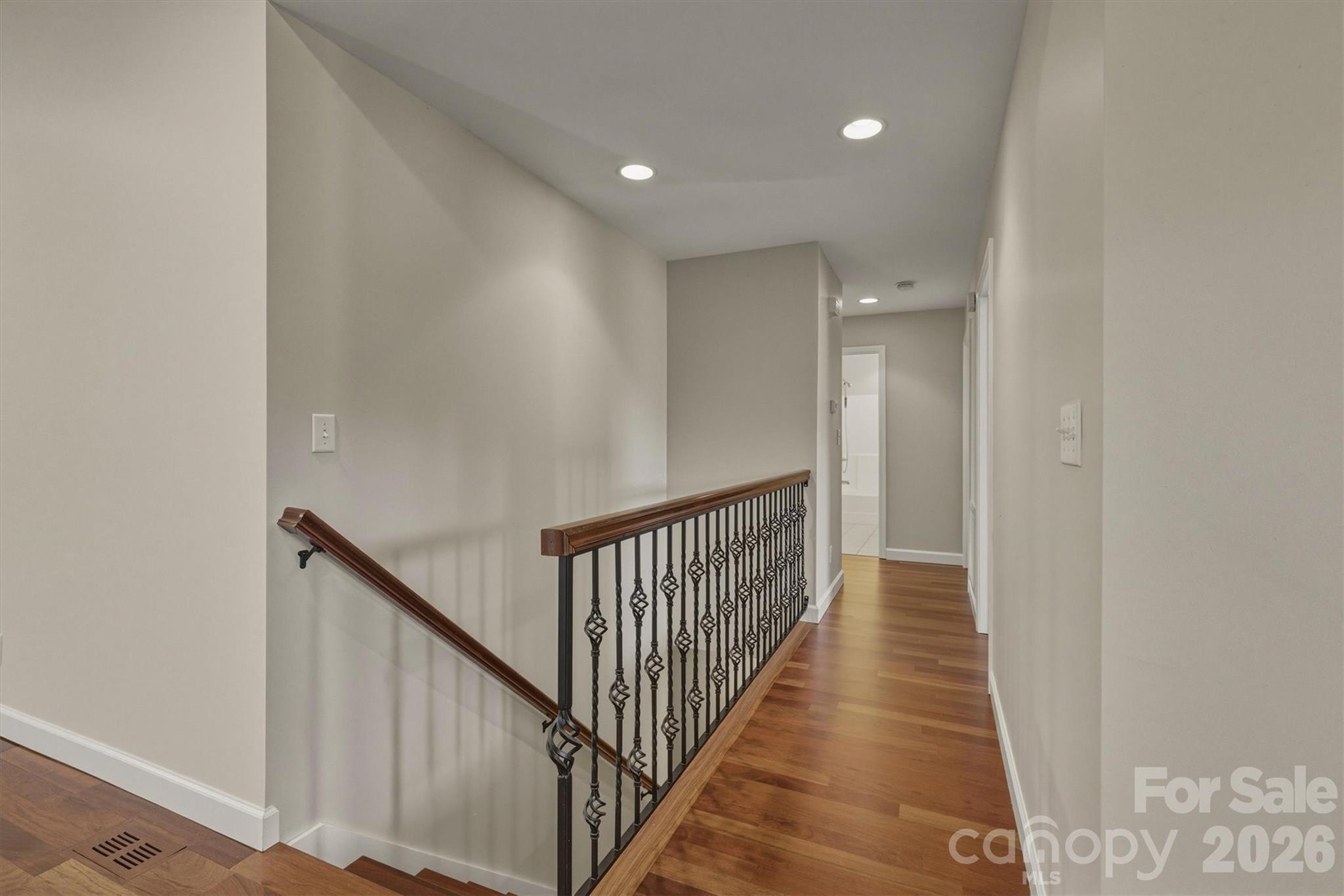 Twin Oaks - Residential