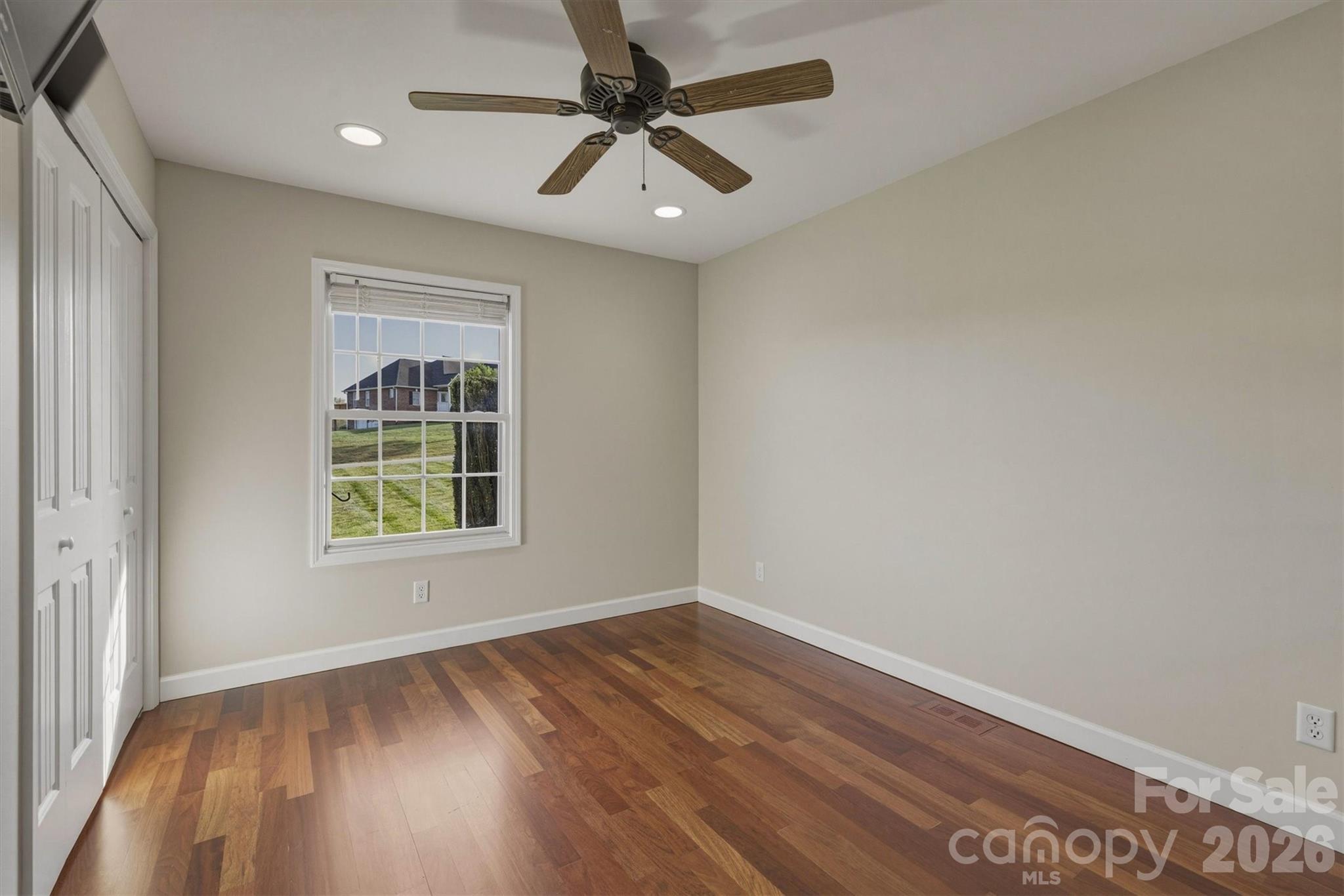 Twin Oaks - Residential