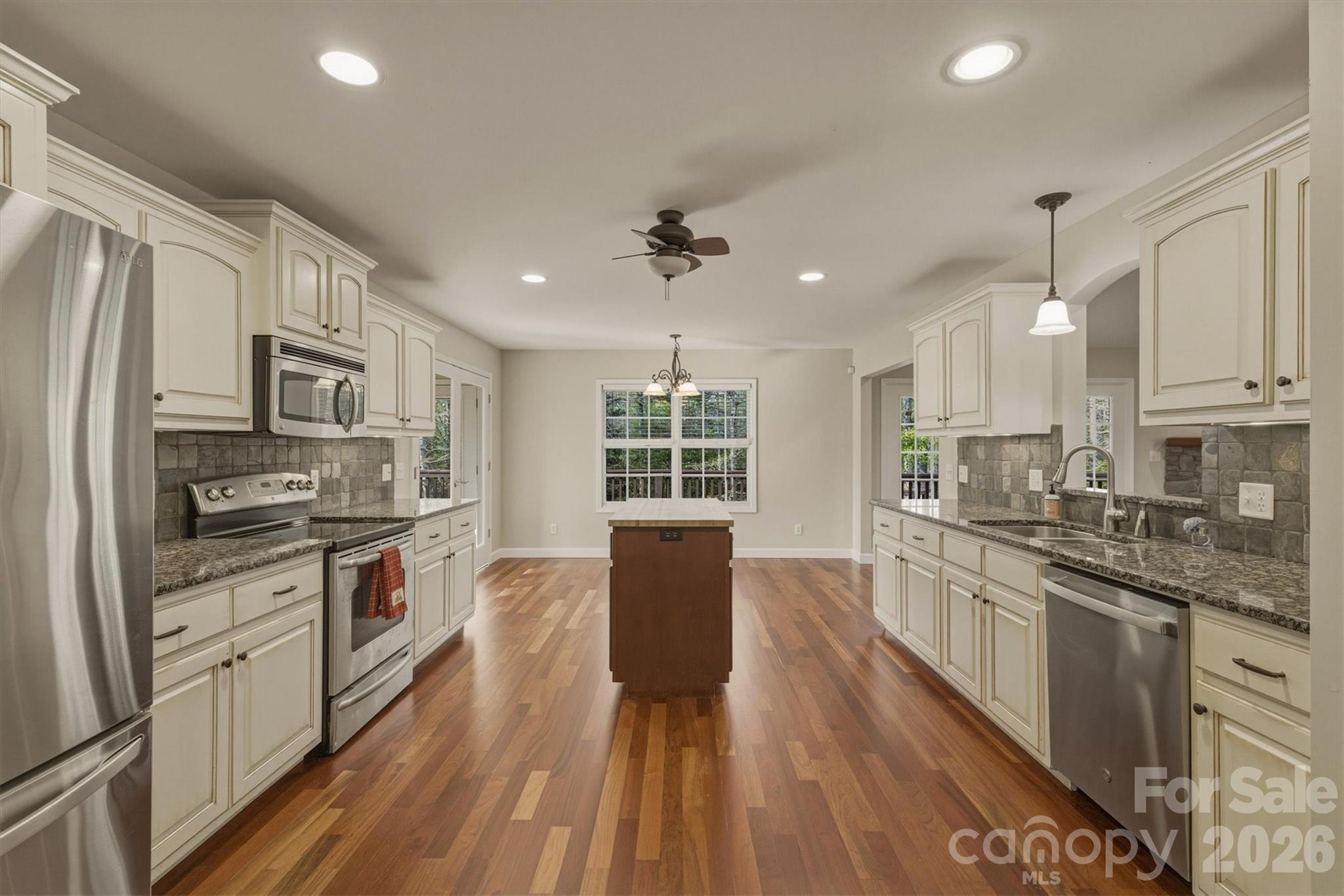 Twin Oaks - Residential