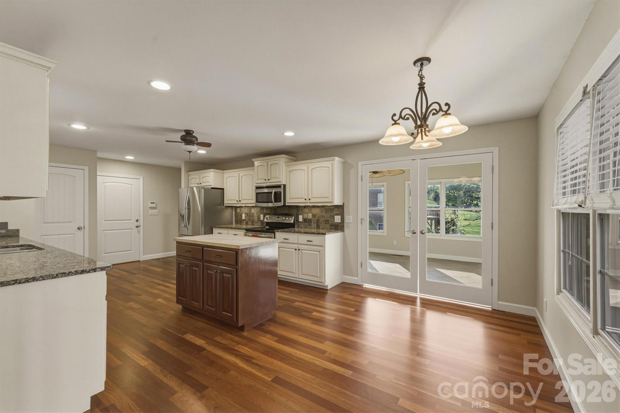 Twin Oaks - Residential