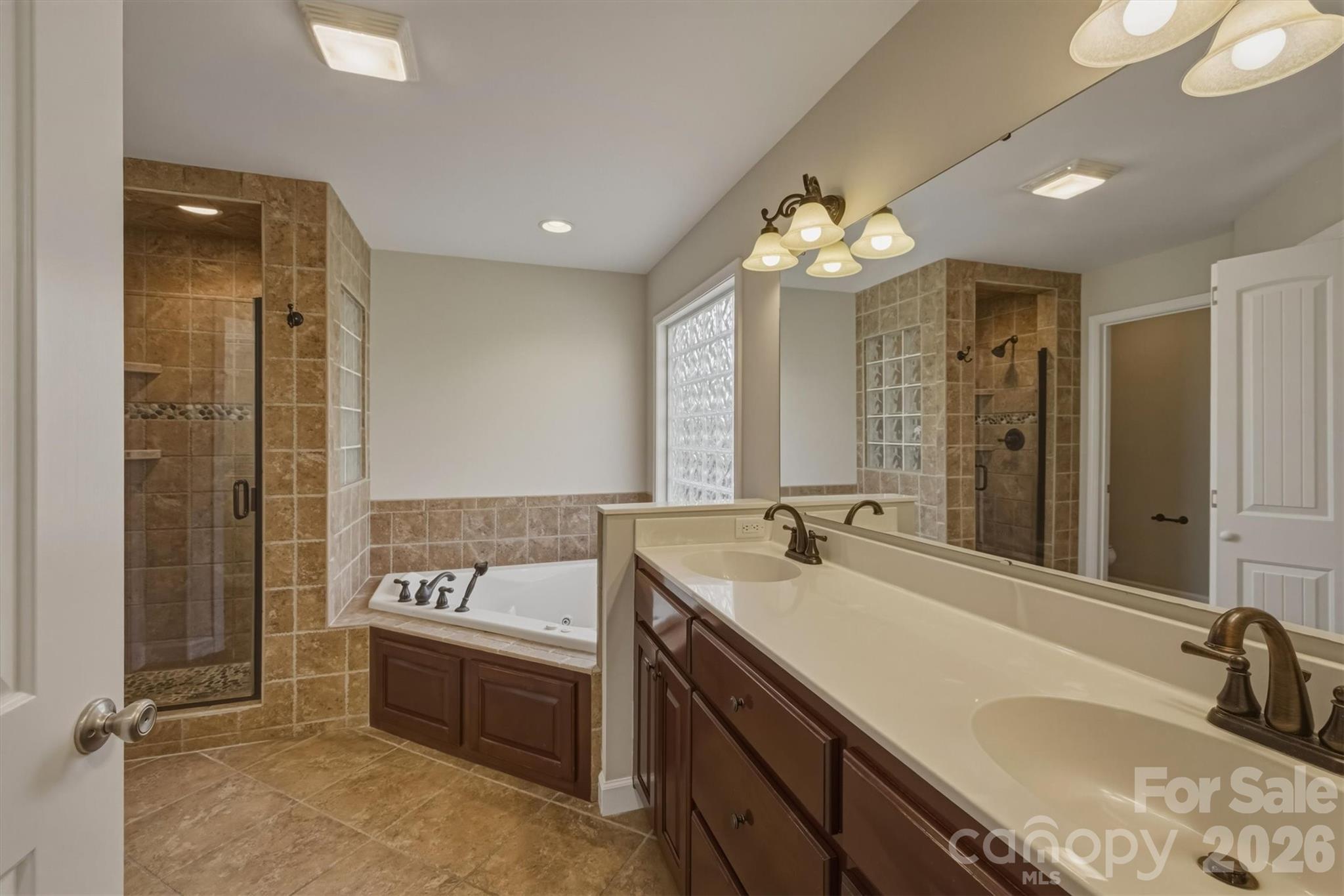 Twin Oaks - Residential