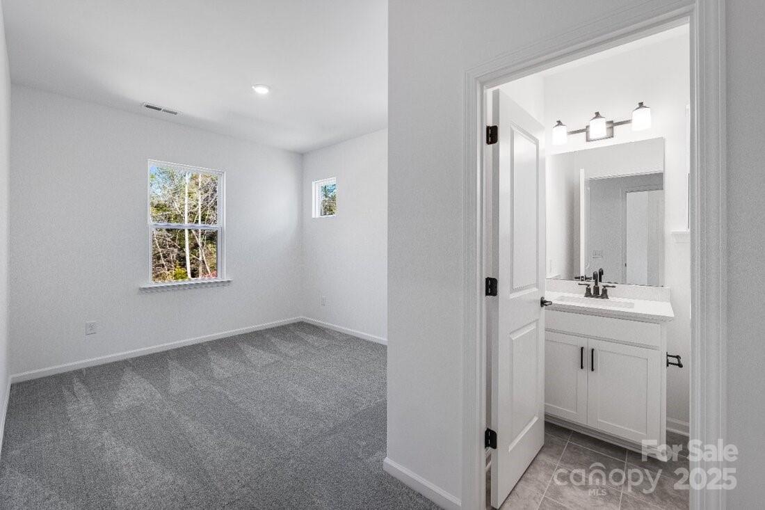 The Ridge at Sugar Creek - Residential