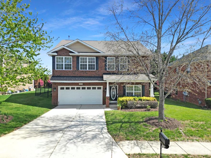 Welcome to the rare Gastonia gem that checks every box. This beautifully maintained all-brick home offers the kind of space, durability, and versatility that buyers can’t find anywhere else at this price point.
Sitting proudly on a generous lot, this home blends timeless curb appeal with modern comfort—perfect for multi-generational living, work-from-home lifestyles, or anyone who simply wants room to grow.