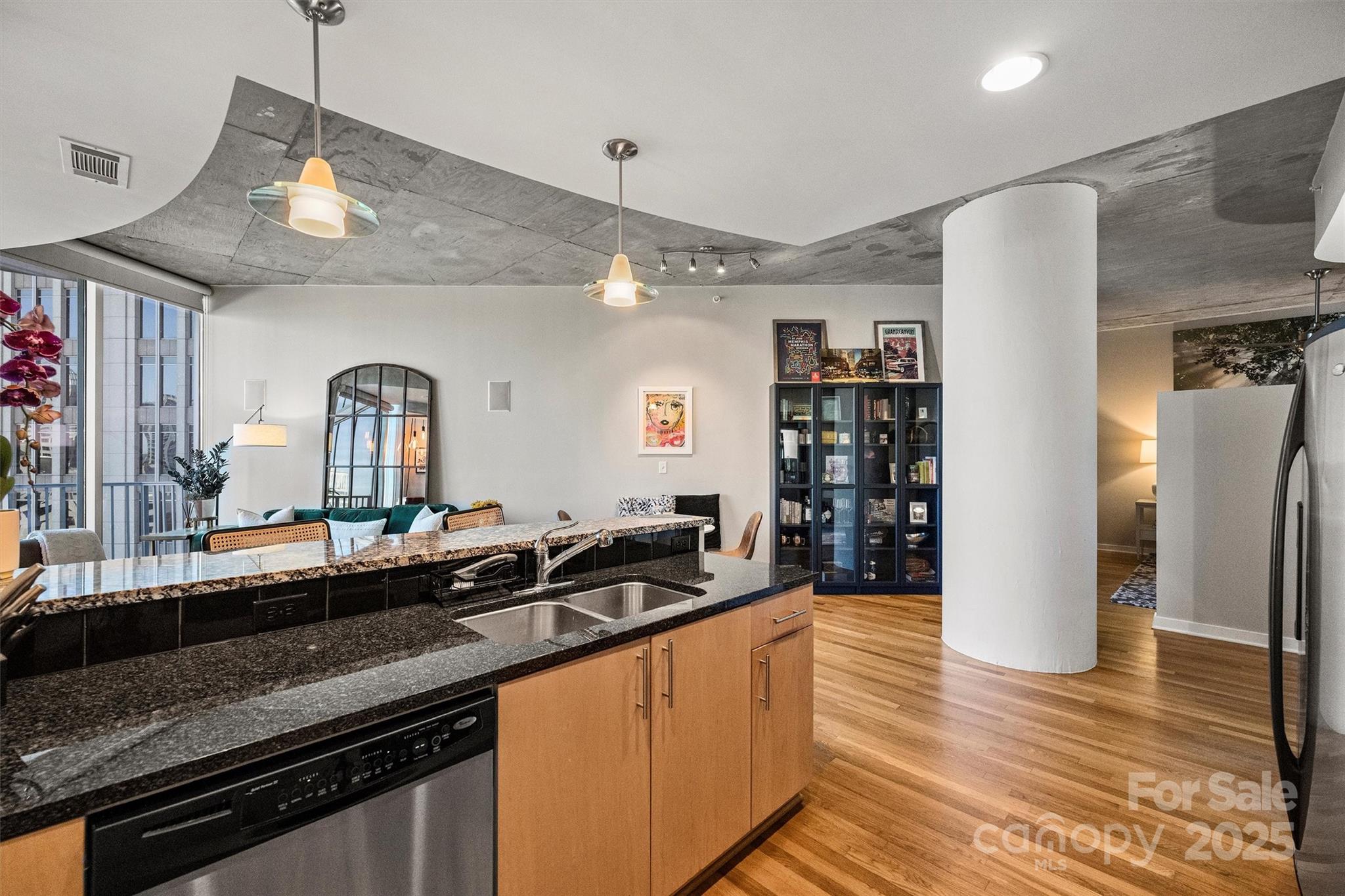 210 N Church Street 1413