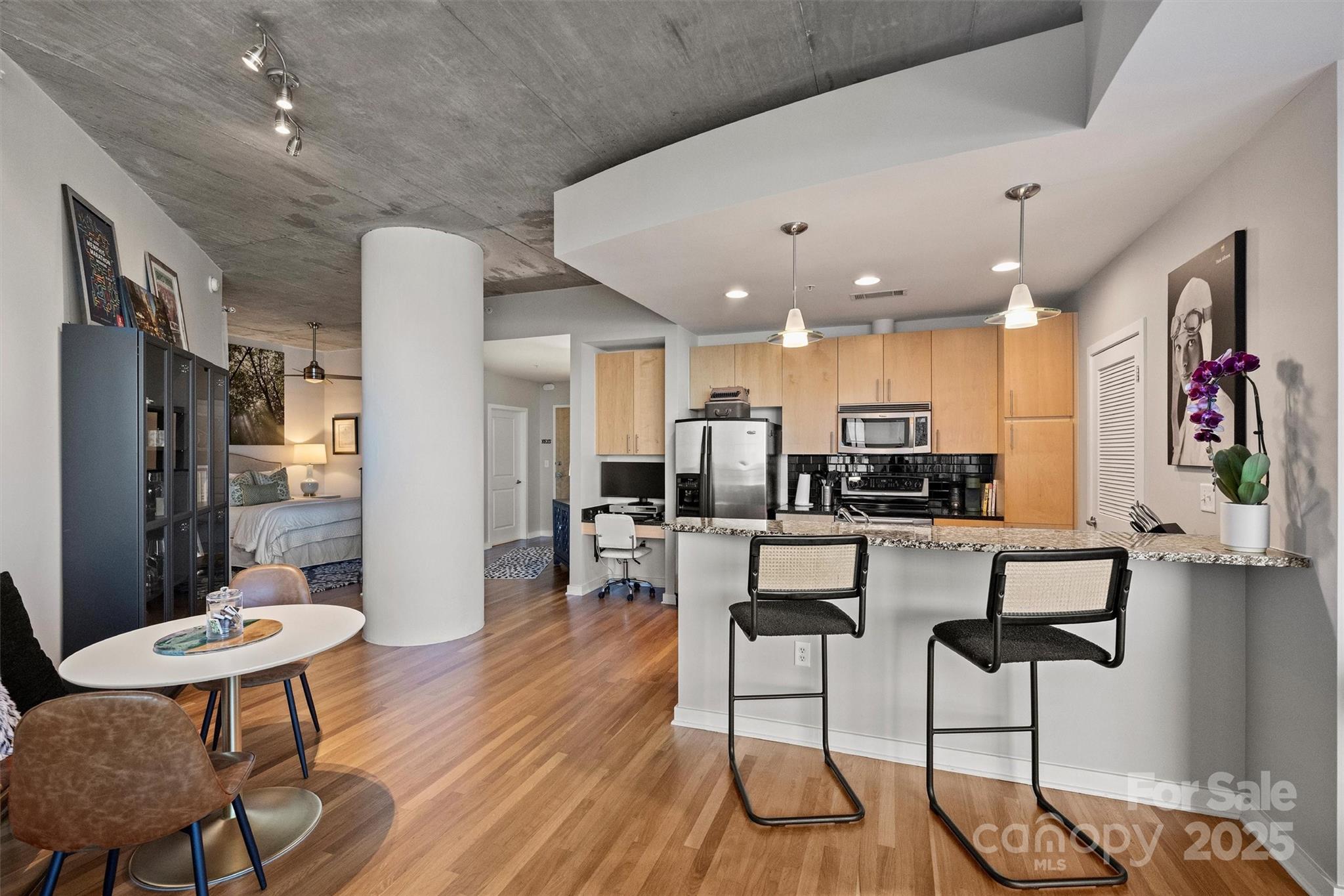 210 N Church Street 1413