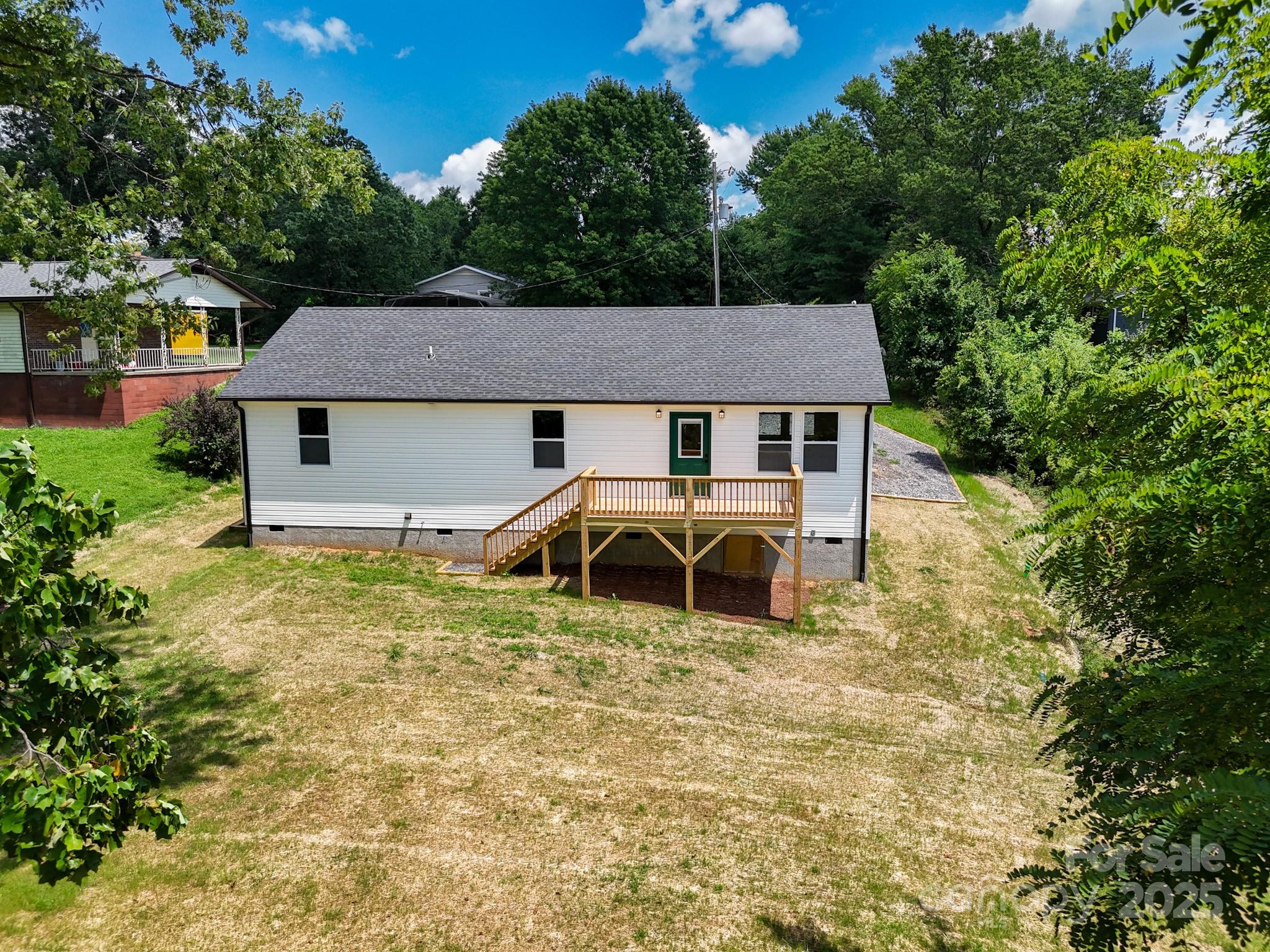 40 Pine Lane