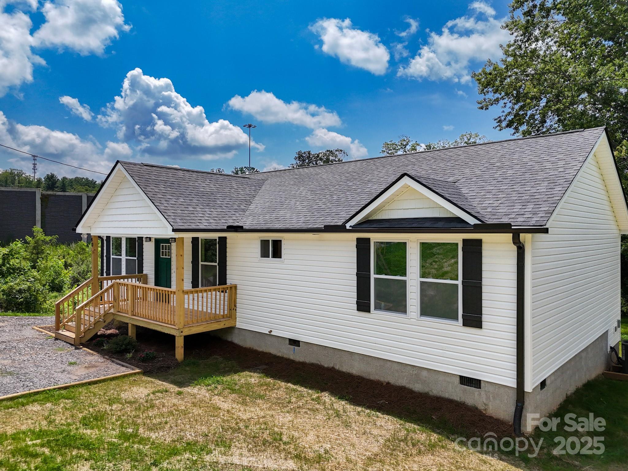 40 Pine Lane