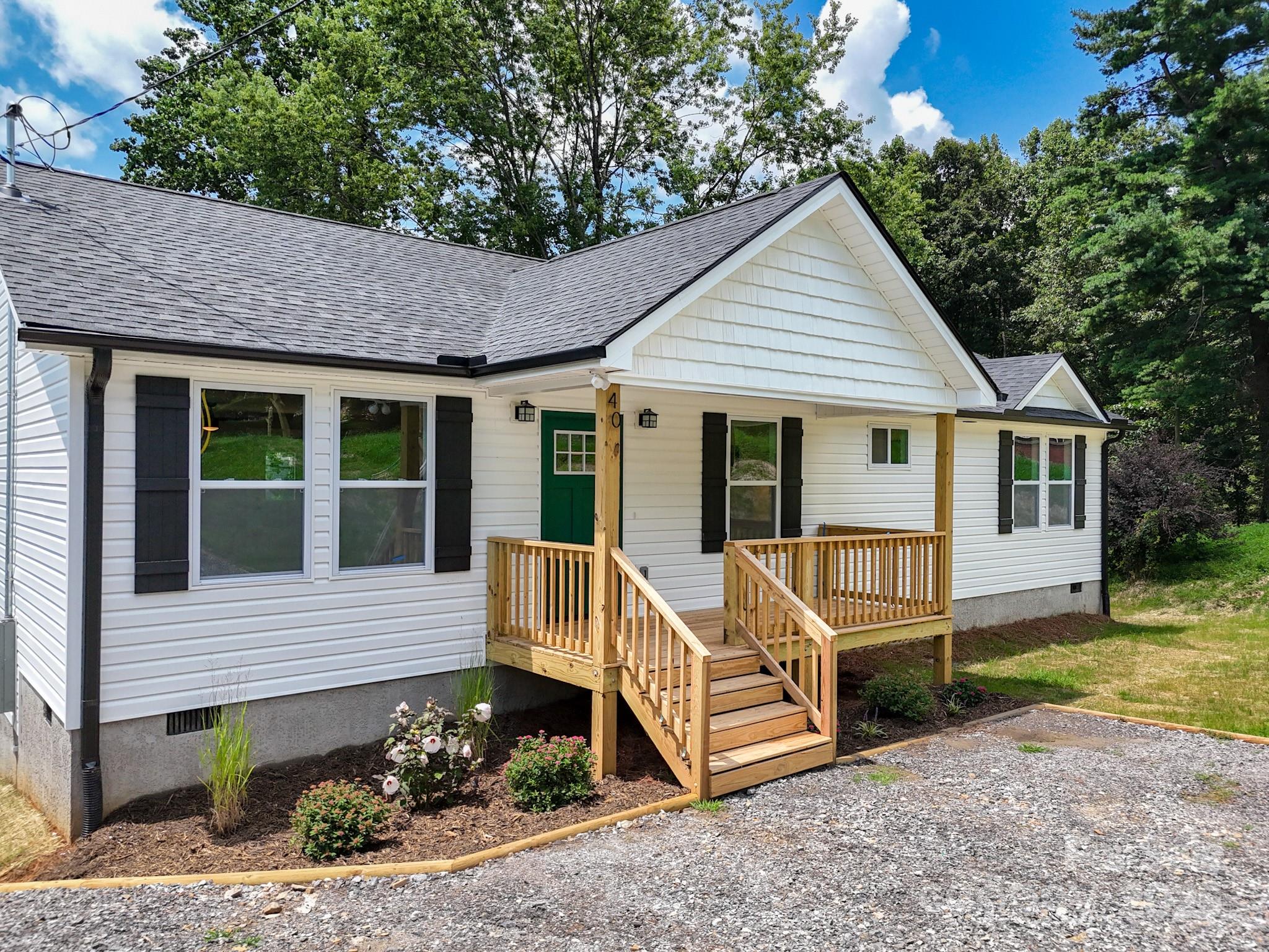 40 Pine Lane