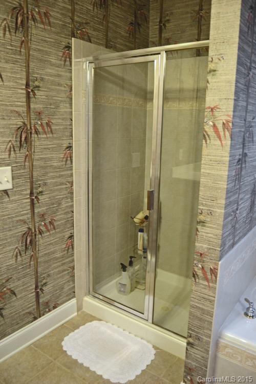 Lake Shore - Residential