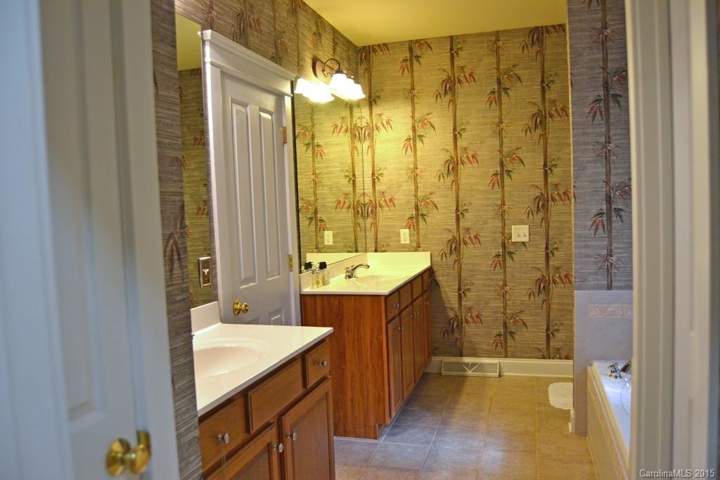 Lake Shore - Residential