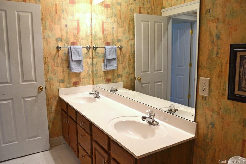 Lake Shore - Residential