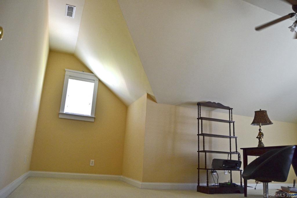 Lake Shore - Residential