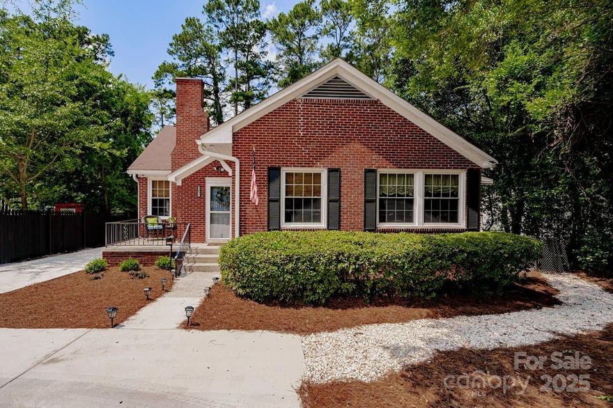 Come see this hidden gem of Forest Acres, located in Forest Hills. This all brick bungalow has 2 bedrooms and 1.5 baths. Located mins from Trenholm
Plaza, USC, Fort Jackson, and Downtown Columbia. Original hardwood floors, Tiffany fixtures, electric fireplace, and a fenced in backyard with a large
shed.  Happy Showing!