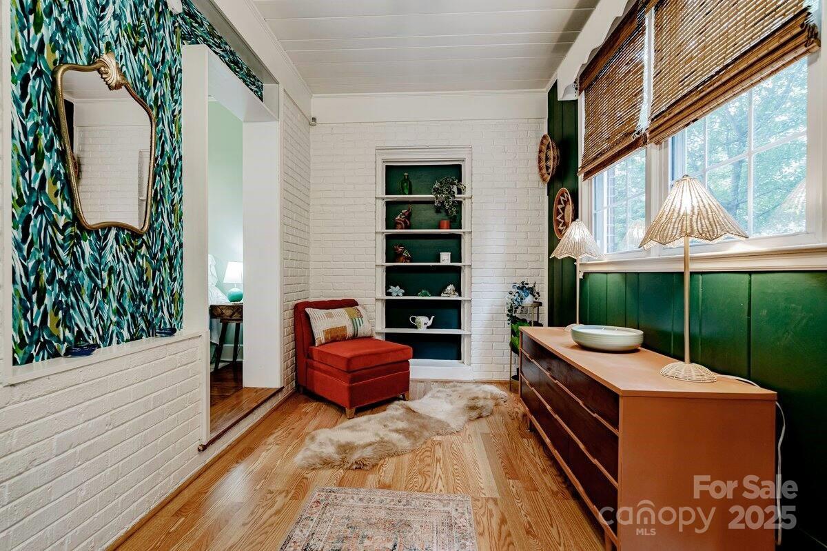 Forest Hills - Residential