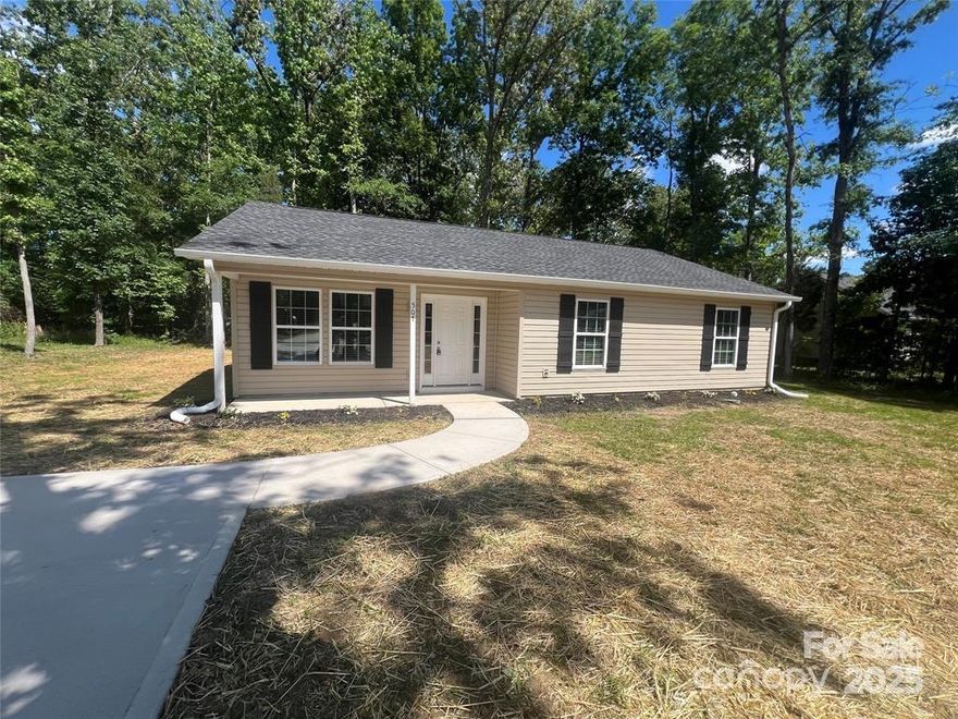 New construction home next to the highly desirable Chester Golf Course.
Cozy, Cute, Comfortable, conveniently located 3 Bd, 2 bath home. This home features stainless steel appliances, open floor plan, kitchen island, luxury vinyl tile throughout, large walk-in closet in primary bedroom and a spacious concrete driveway. Seller to provide 2-10 Home warranty.  Call Today so we can make this Home.