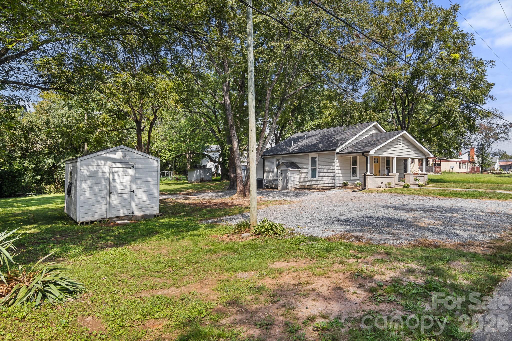 238 37th Street SW