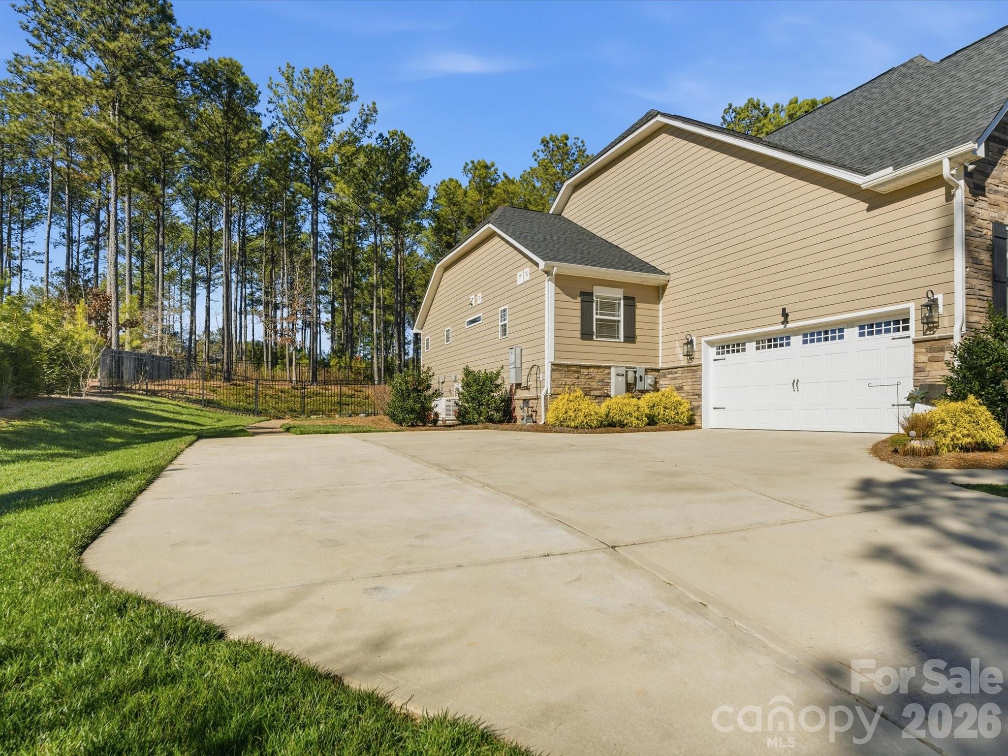 Riverchase Estates - Residential