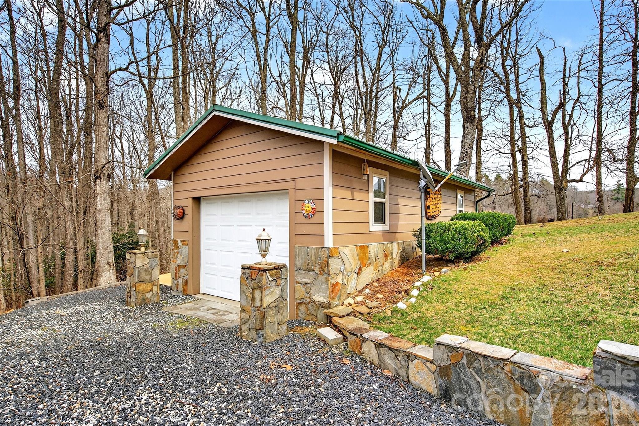 Witch Hazel Ridge - Residential