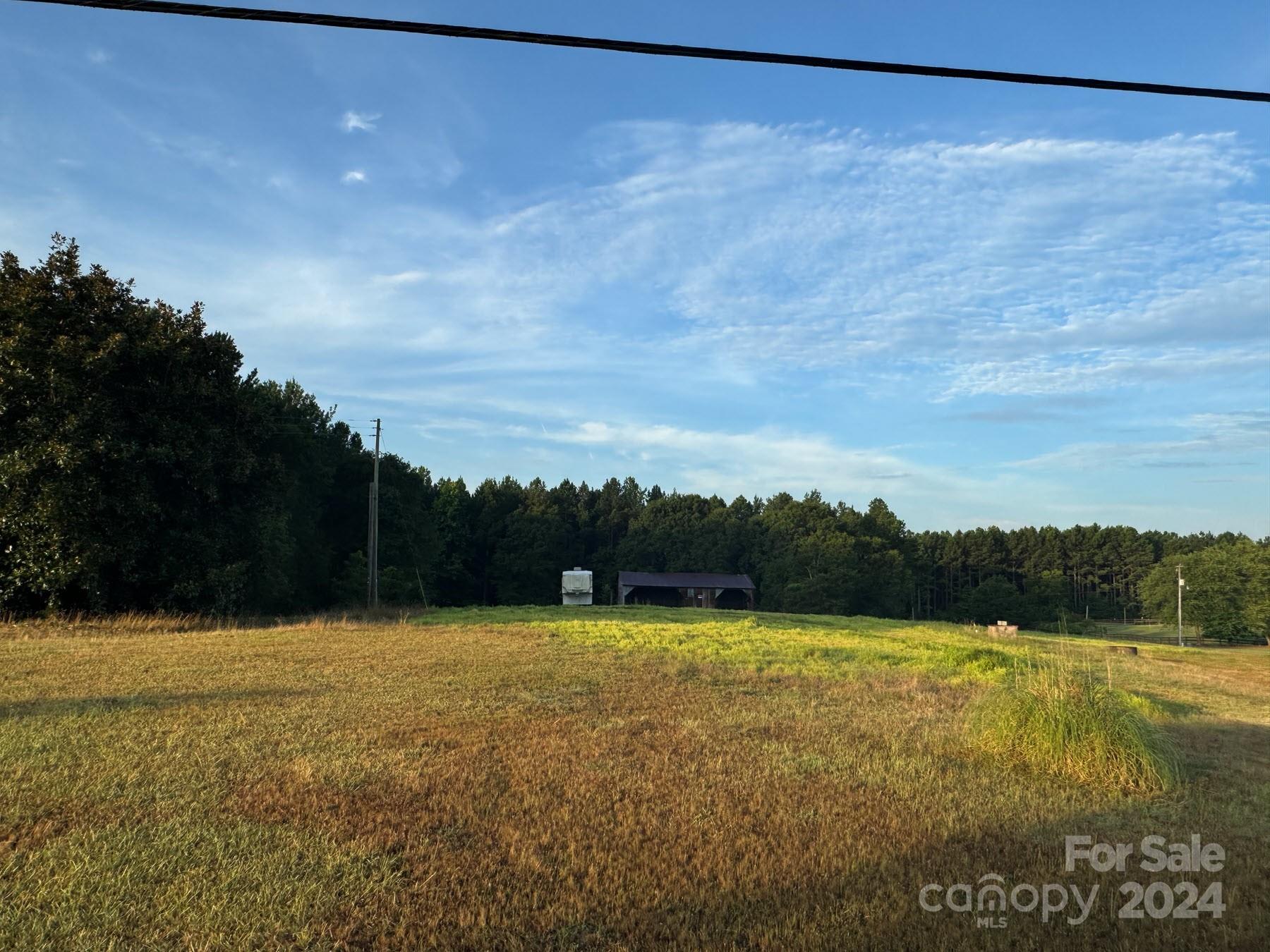 2339 Tuckaway Road