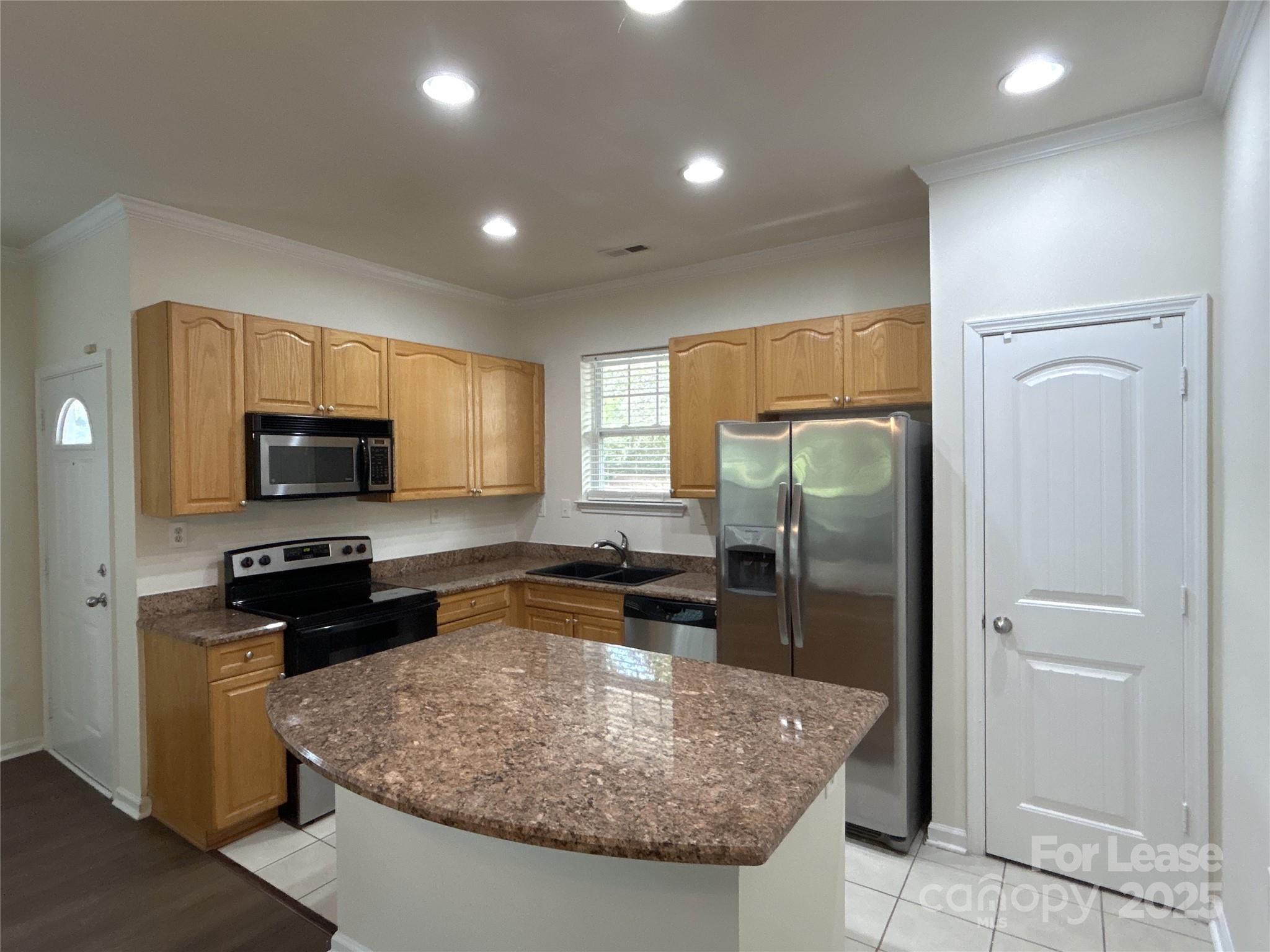 Coventry Court Townhomes - Residential Lease