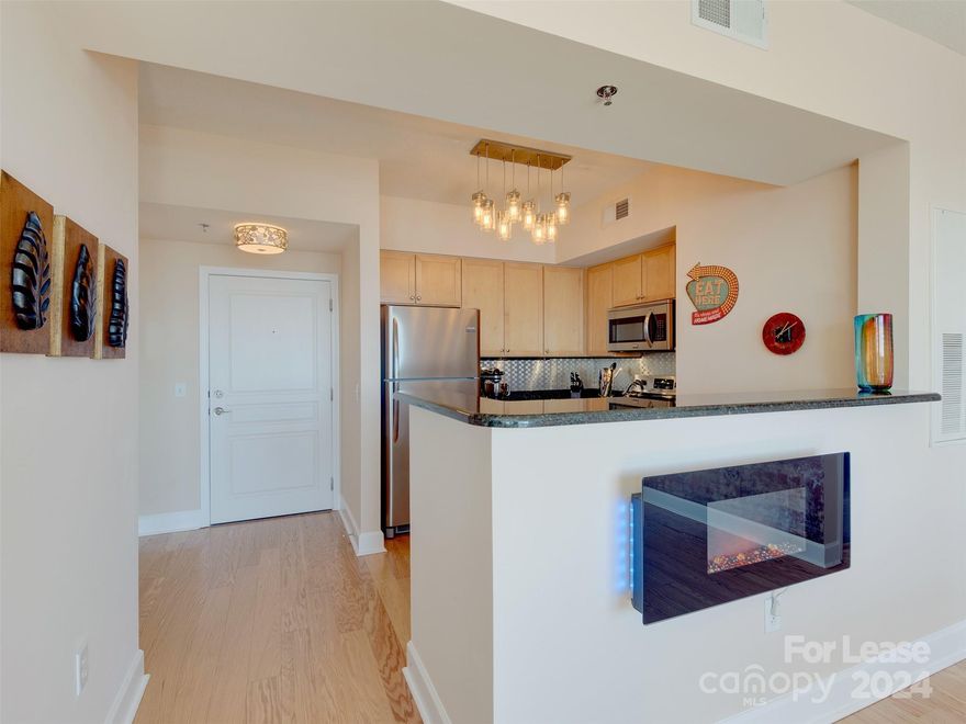 Meticulously updated penthouse home in the heart of Dilworth.  Floor plan is oversized w/ lots of closet space and a large space for home office.  Building has secure parking, secure entrance, fitness center, roof top terrace and is walkable to CMC Hospital, grocery stores, restaurants and shops.  Community is 5 minutes to uptown and has a beautiful Dilworth sunset view.  Home is very quiet on penthouse level of concrete & steel construction building.