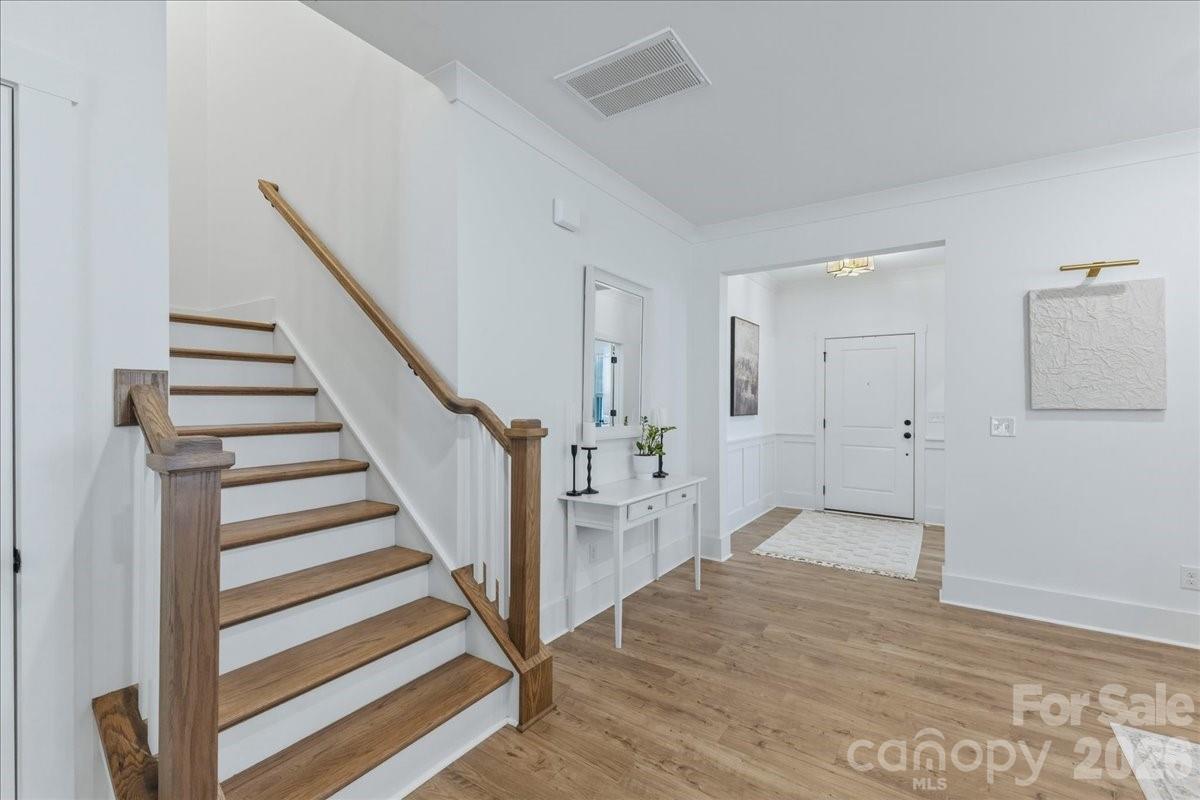 Villa Heights - Residential