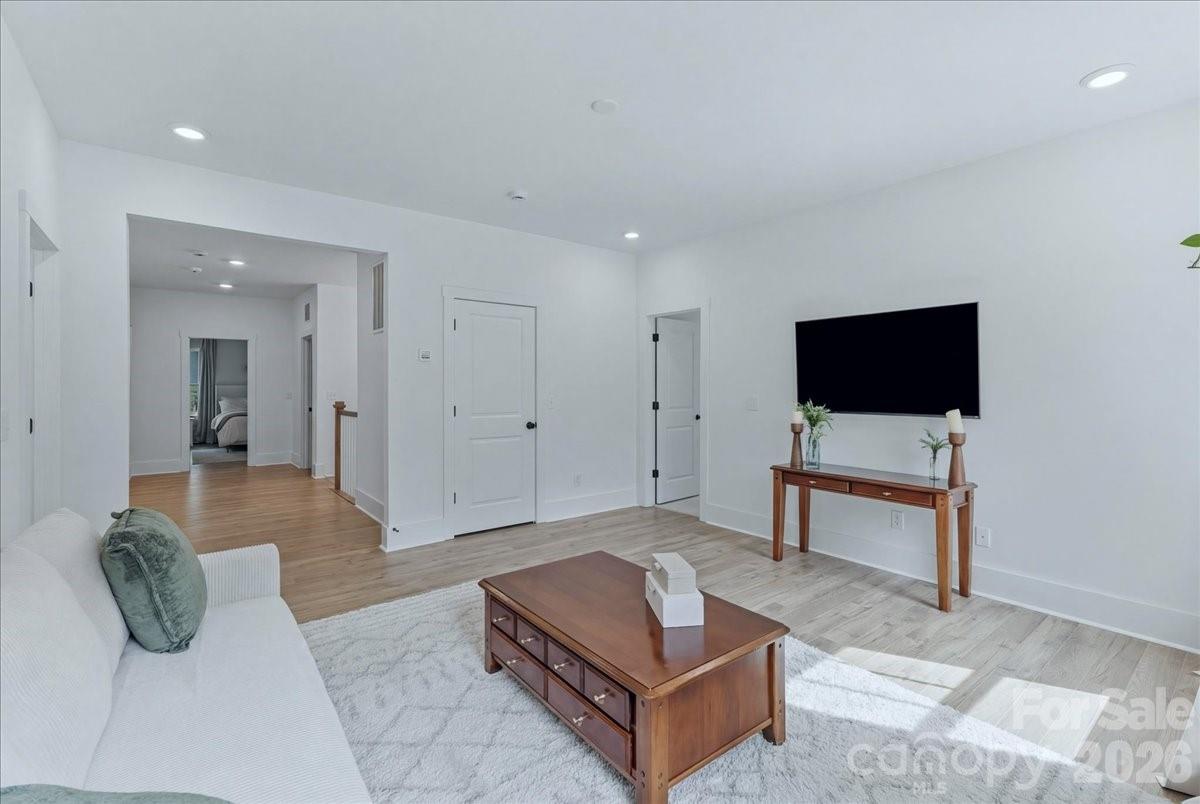 Villa Heights - Residential