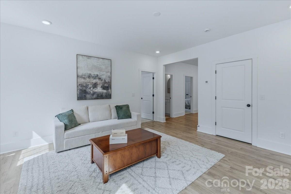 Villa Heights - Residential