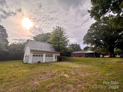 A home in Huntersville