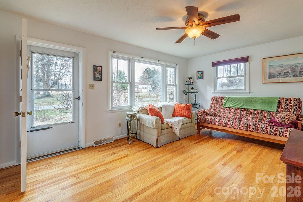 437 Onteora Boulevard