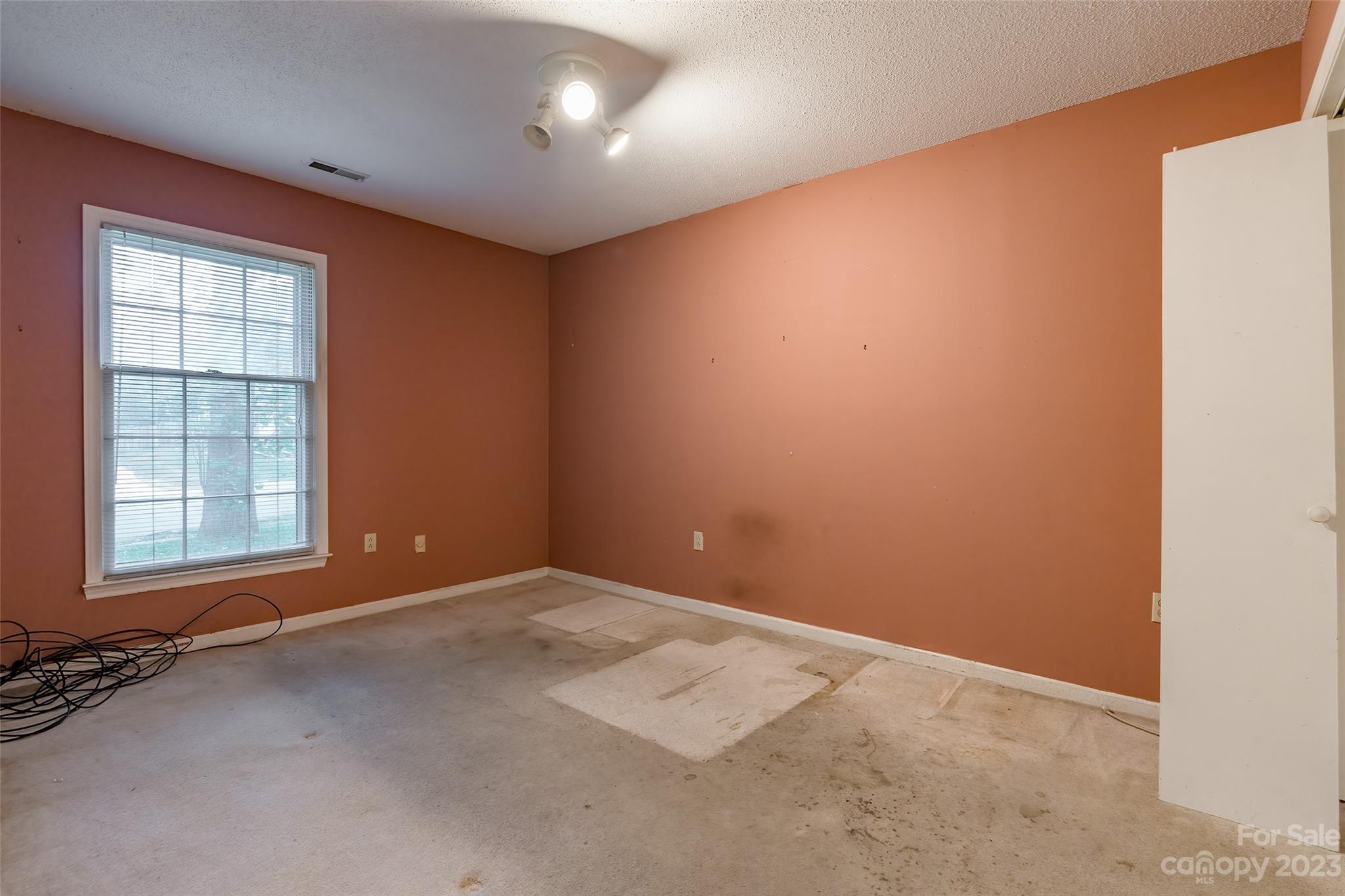 Chestnut Lake - Residential