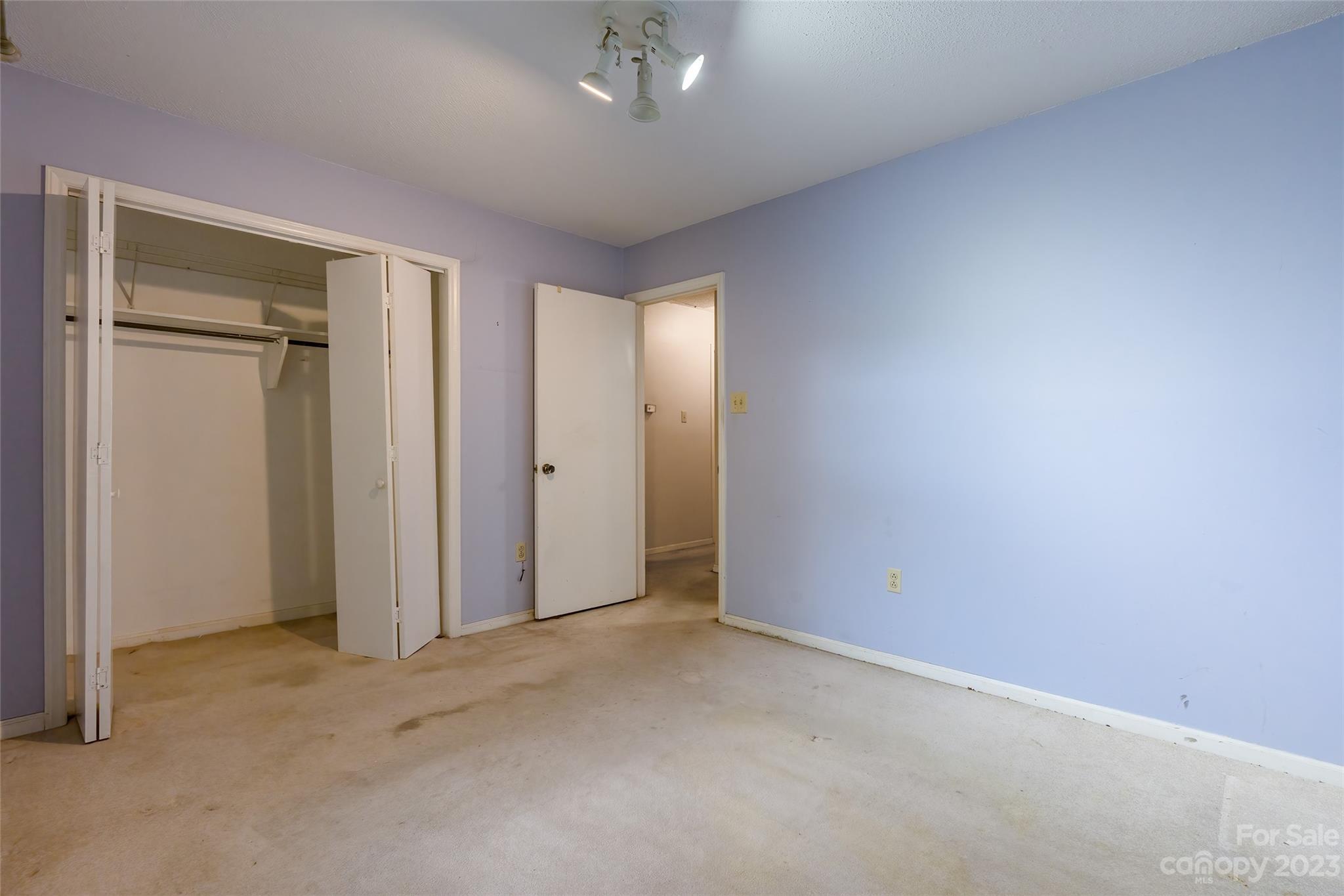 Chestnut Lake - Residential