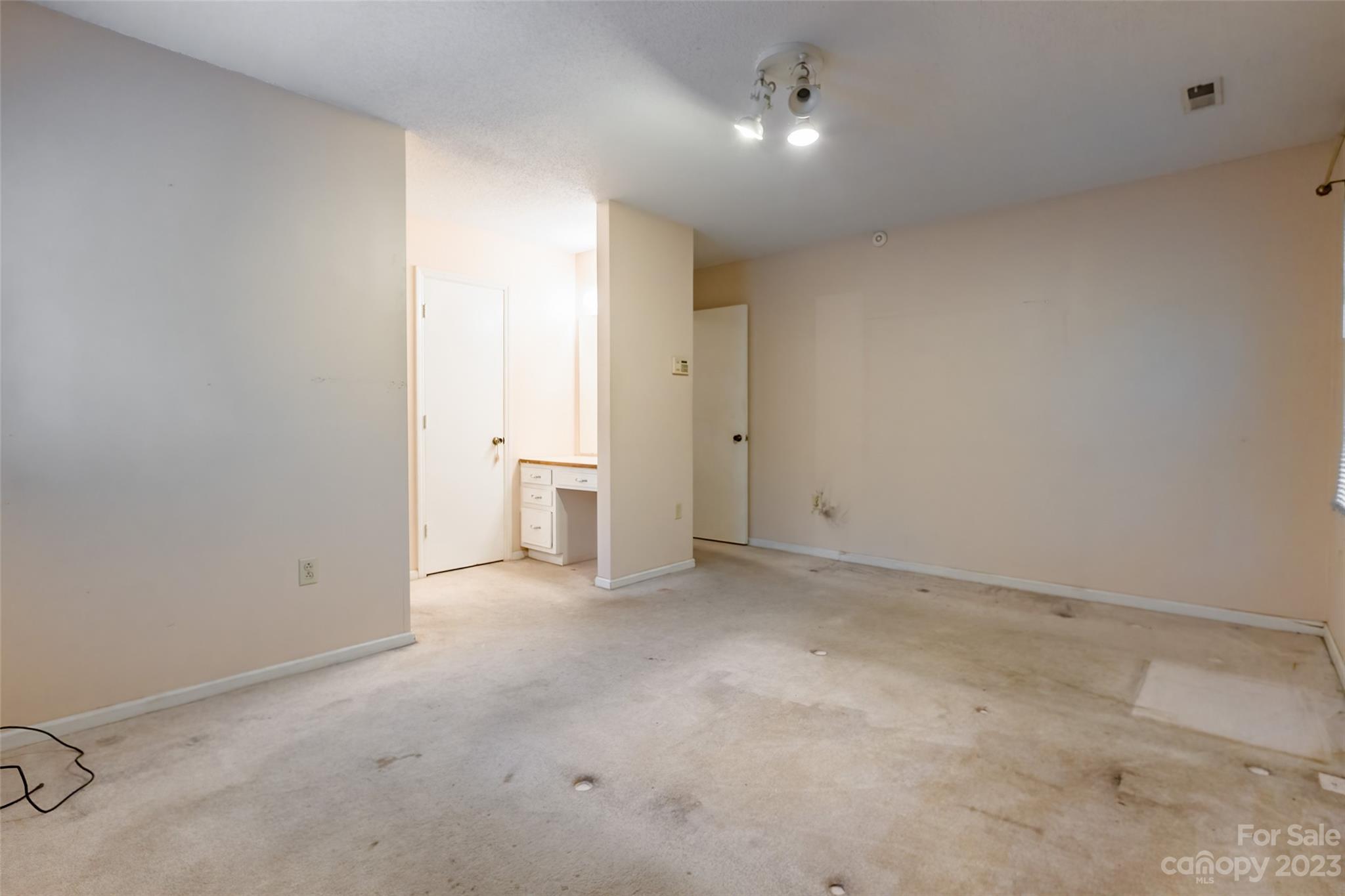 Chestnut Lake - Residential