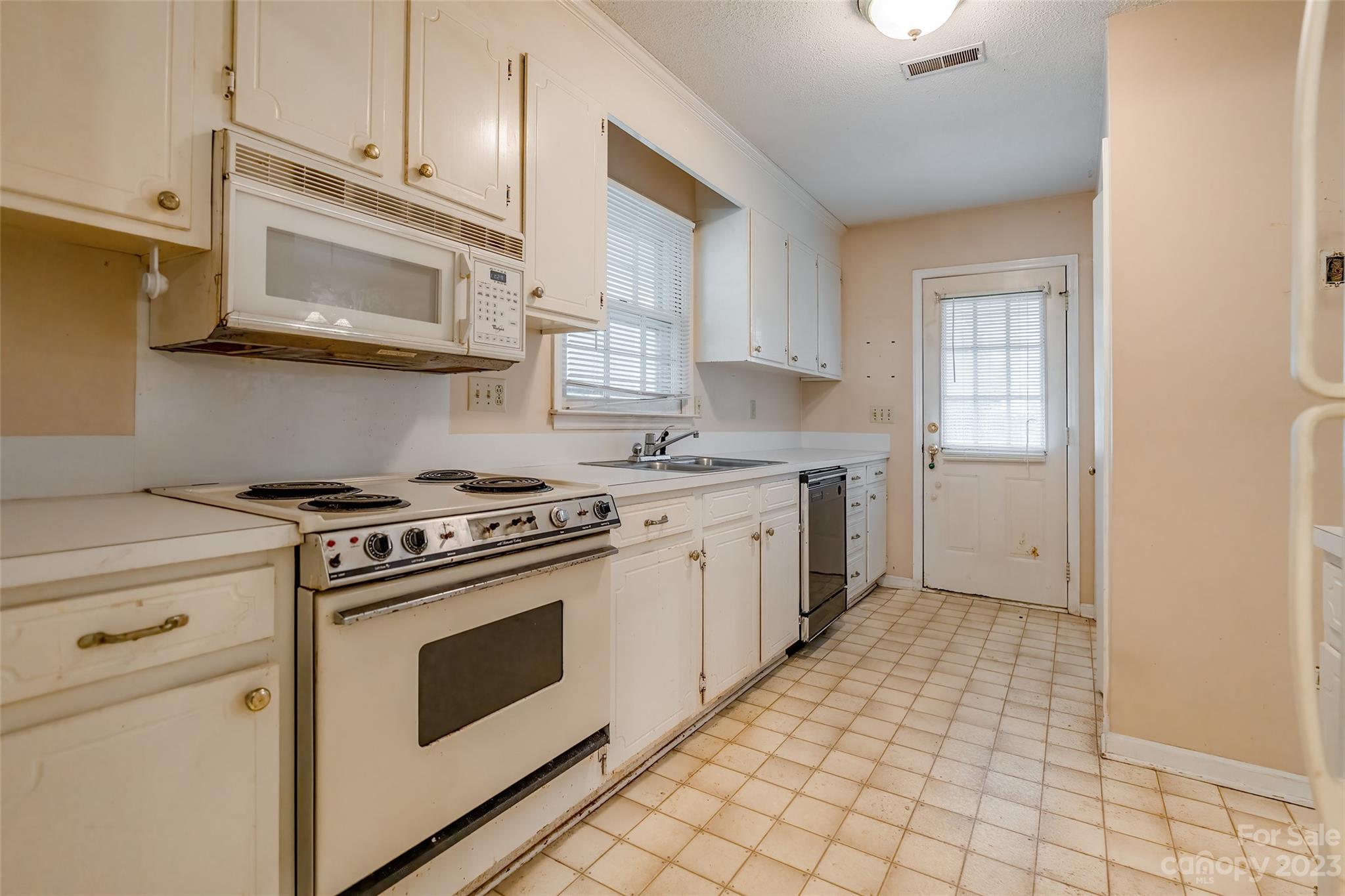 Chestnut Lake - Residential