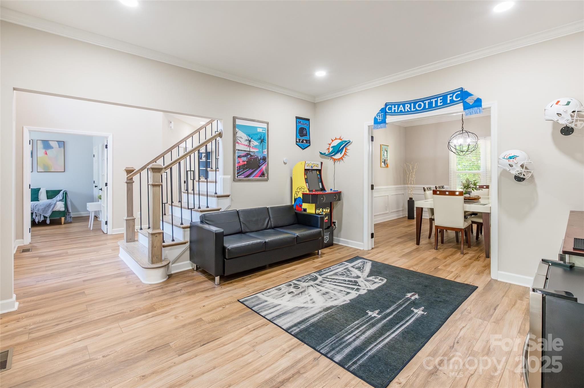715 Portpatrick Place