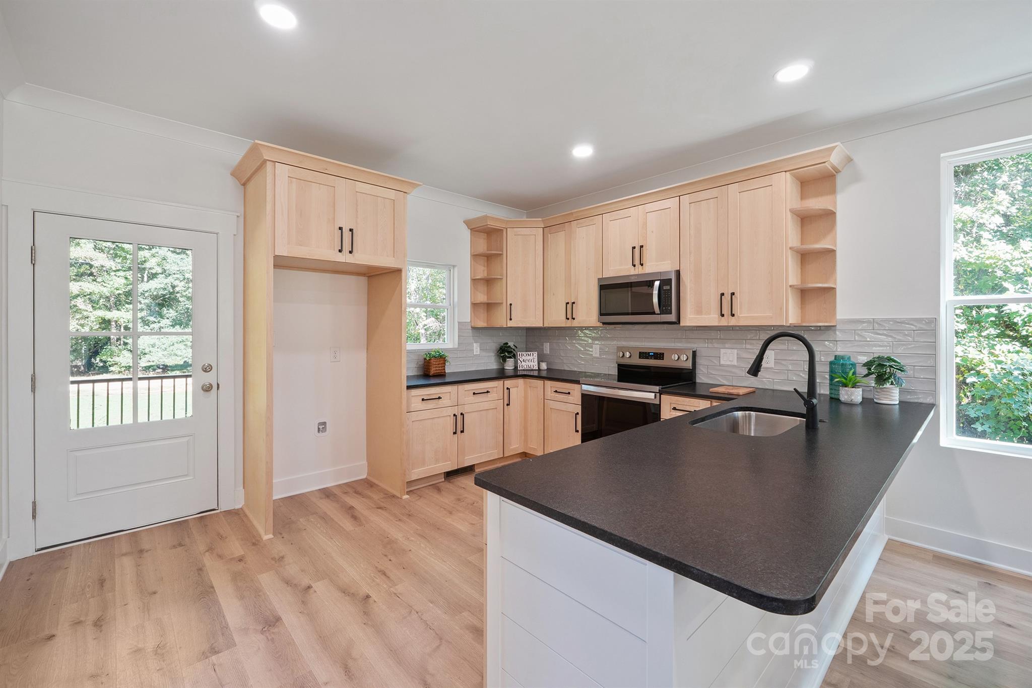 Lakehaven Estates - Residential