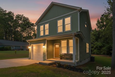 7589 Katherine Drive Denver NC 28037