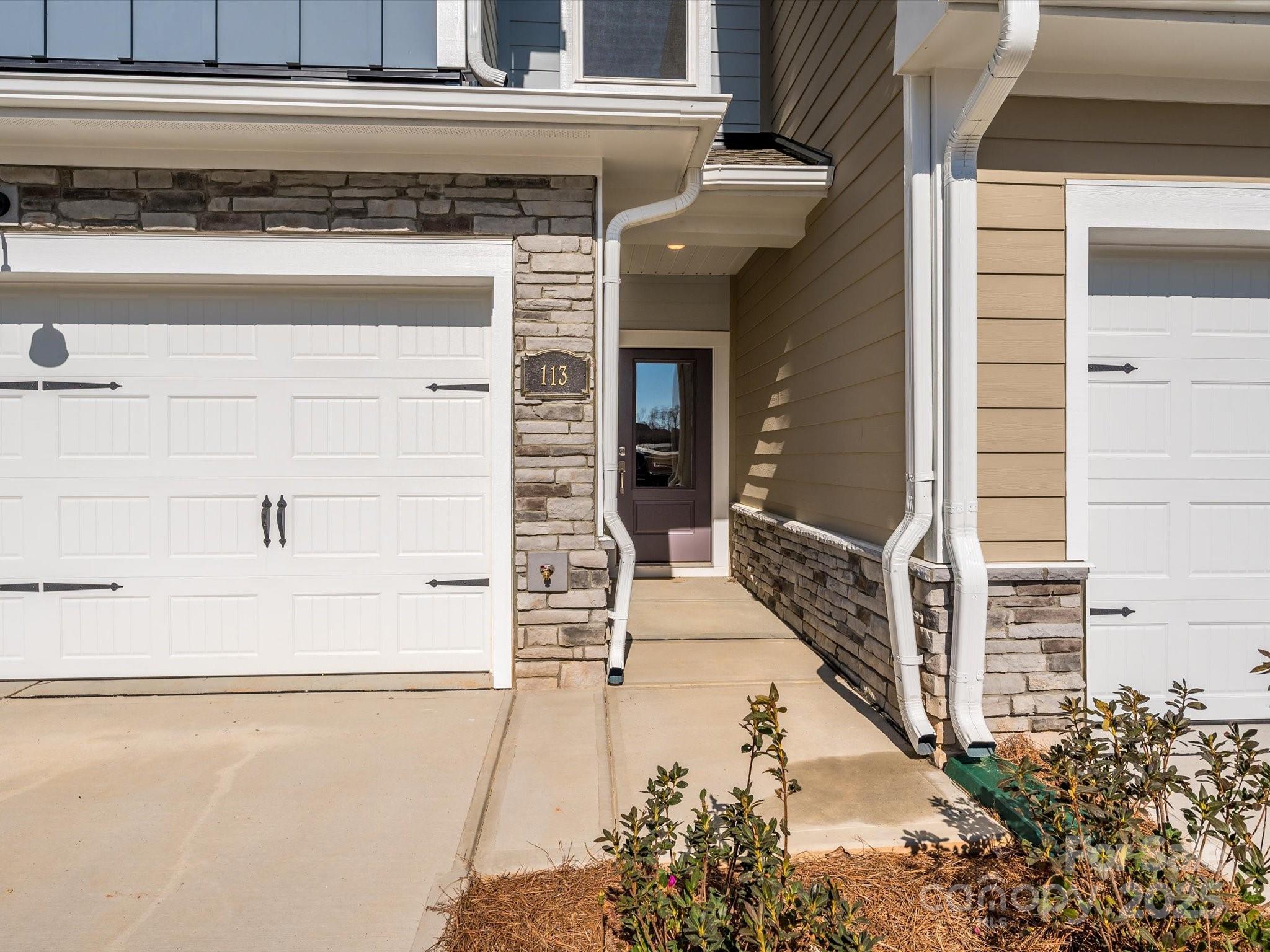 113 Quartz Hill Way