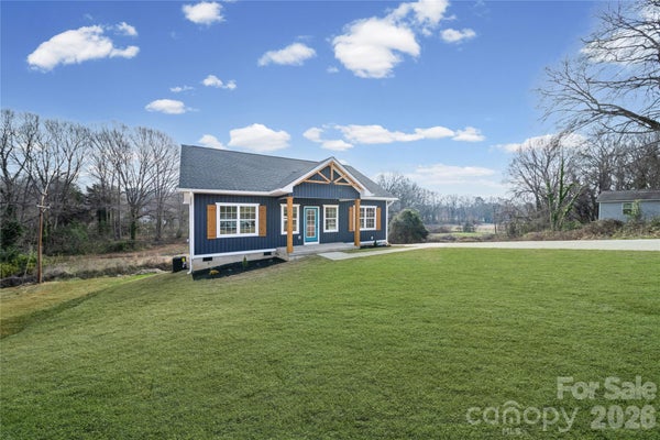 412 S HILL ST, GASTONIA, NC 28052 - Image 8fb0a66ea9f7a4e3c1980515aa9d28ab/3227085869