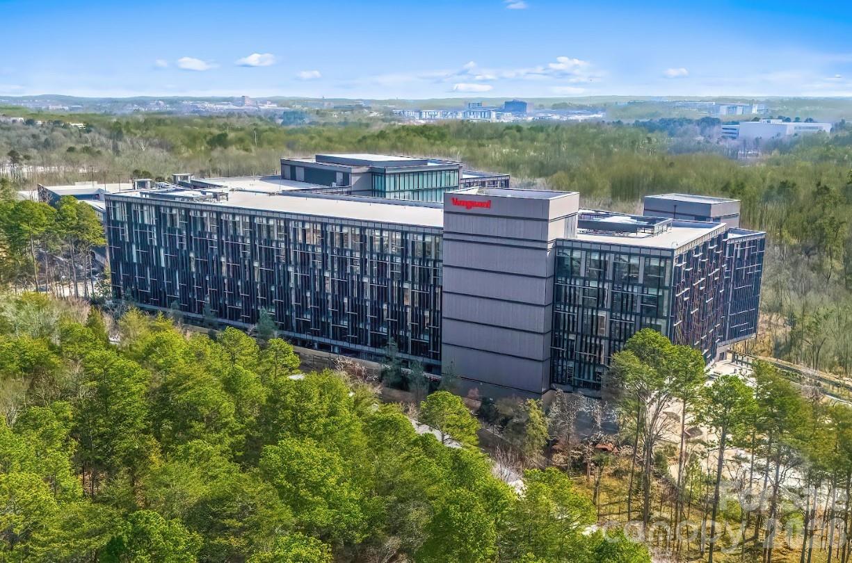 Ashmore Square - Residential