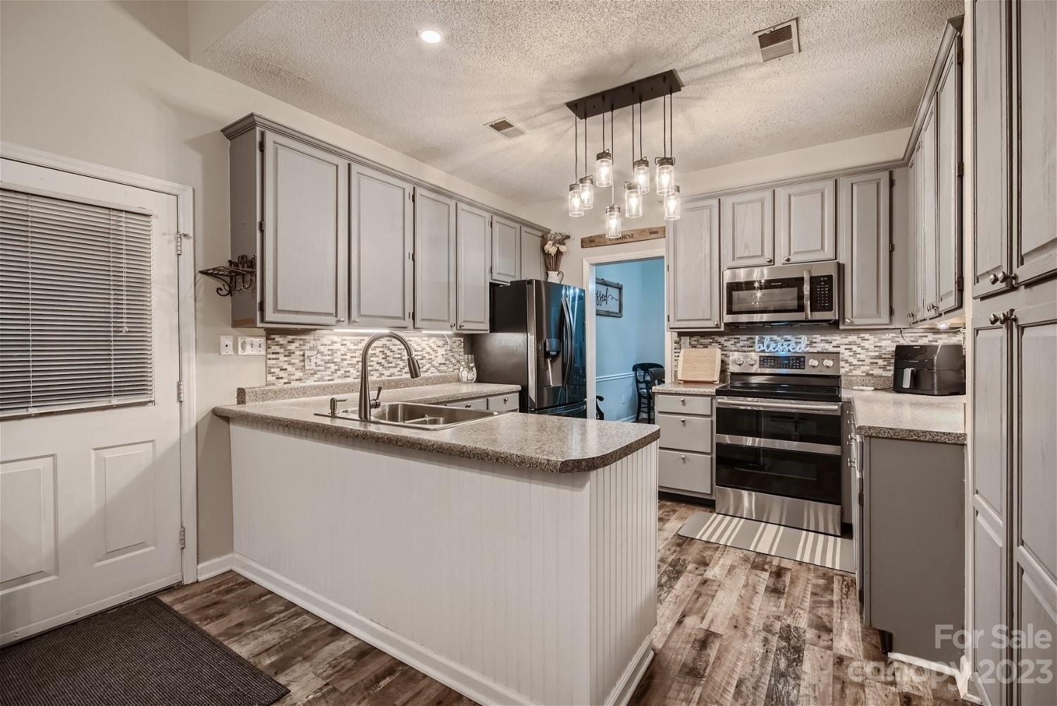 Coachmans Trace - Residential