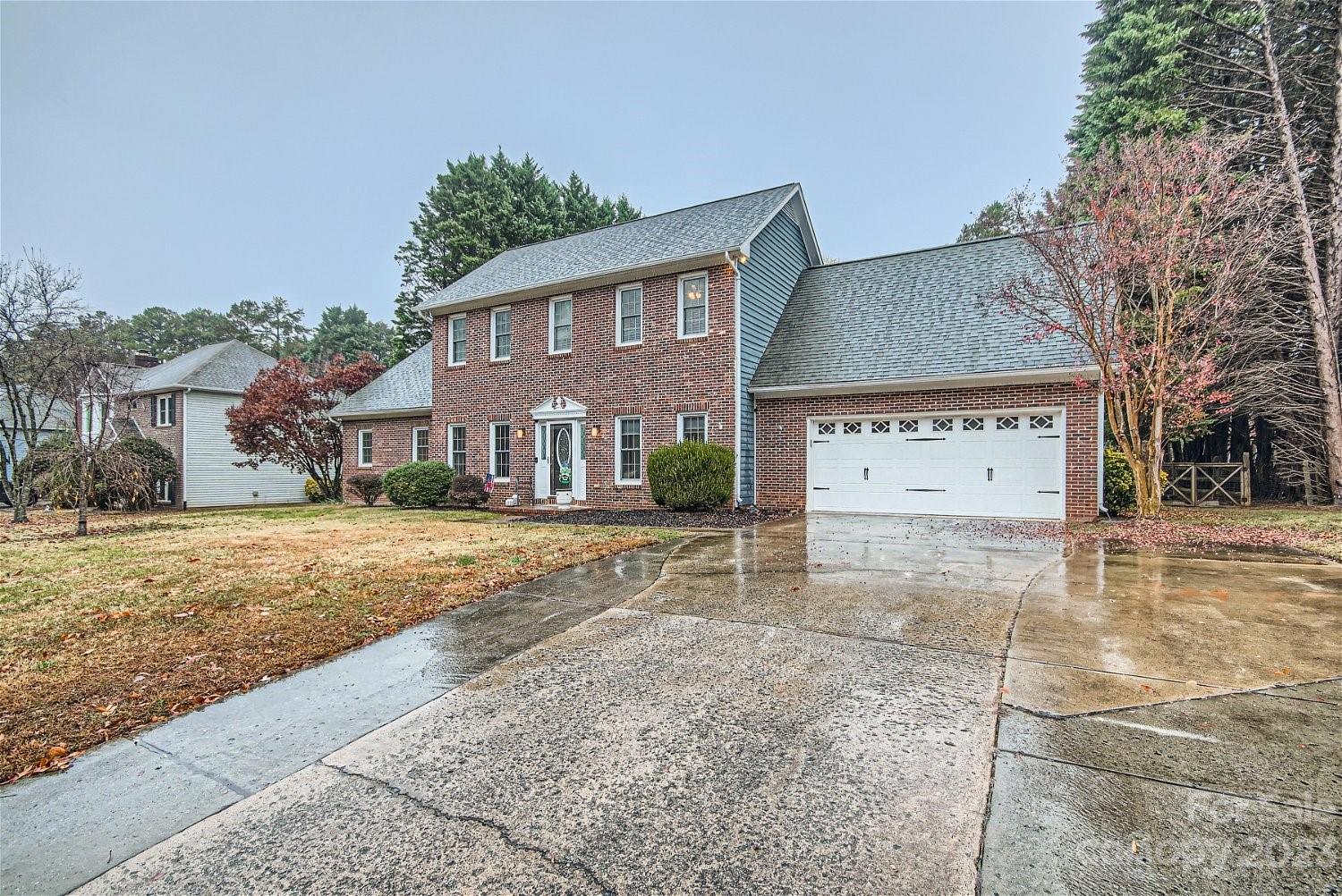 Coachmans Trace - Residential