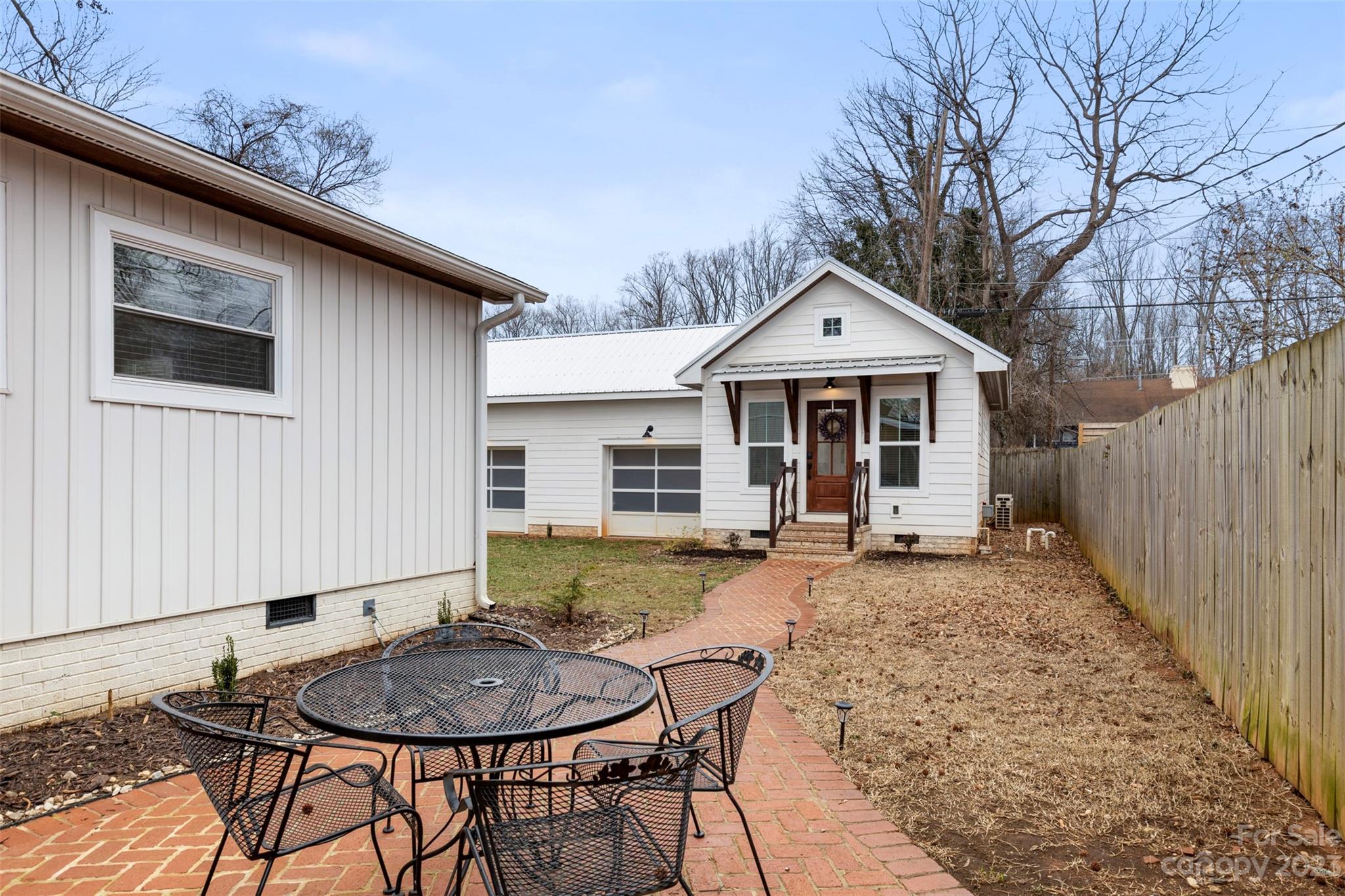 The Arts District - Residential