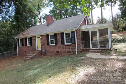 502 E Wade Street Wadesboro NC 28170